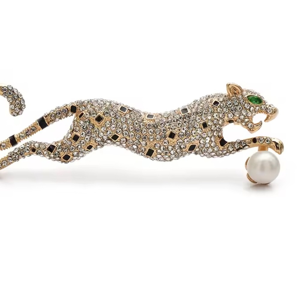 Panthere Pearl Gold Crystal Leopard Brooch - Picture 7 of 7